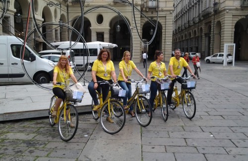 iTOurist, primo bilancio: oltre 3.000 contatti. Servizio del TgPiemonte Rai sugli informatori turistici in bicicletta