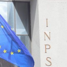 Inps: commercianti, da gennaio a giugno liquidate oltre 26mila pensioni. Importo medio, 970 euro