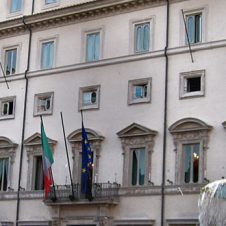 Dl Crescita, arriva la firma di Mattarella. Ecco le misure principali per imprese e famiglie, dal credito agli investimenti