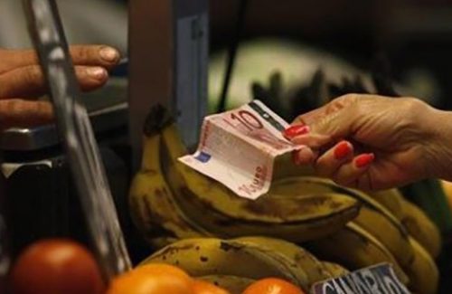 Vendite, Confesercenti: “Confermata la cattiva partenza del 2018. Continua crollo dei piccoli, servono interventi”