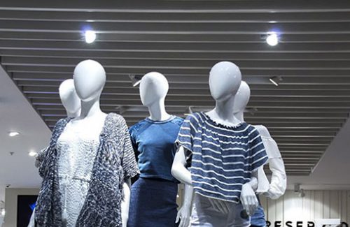 Abbigliamento e calzature, ecco il protocollo di sicurezza realizzato da Fismo-Confesercenti: norme e indicazioni per la riapertura e la gestione del punto vendita illustrate tramite Faq