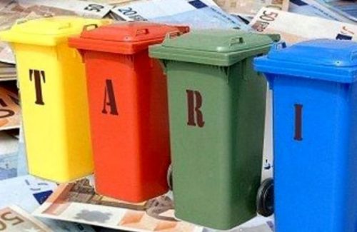 Torino – Agevolazioni Tari, ancora pochi giorni per la dichiarazione online. Entro il 31 dicembre prossimo dovrà essere svolta la pratica, o le agevolazioni ottenute della imprese saranno revocate
