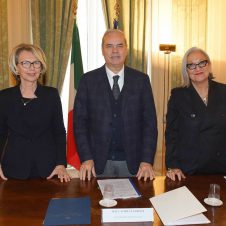 Sicurezza, De Luise (Confesercenti): “Soddisfazione per rinnovo del protocollo per la videosorveglianza nei negozi. È anche un riconoscimento del valore del ruolo di presidio svolto dagli esercizi di vicinato”