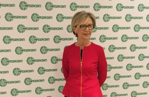Stati Generali, De Luise: “È il momento della responsabilità. Le imprese di vicinato non hanno solo un considerevole valore economico, ma contribuiscono anche alla qualità della vita nelle città. È un ruolo di presidio sociale di cui bisogna assolutamente tenere conto”