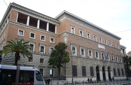 Giustizia lenta, Confesercenti dal ministro Bonafede: “Nei tribunali delle imprese anche 1.000 giorni per una sentenza. Necessario intervenire”