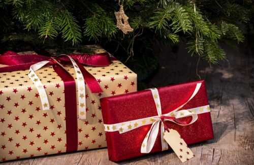 Confesercenti: “Sotto l’albero di Natale dei piemontesi meno regali (-17,9%) e meno spese (-20,6%). Covid e timori per il futuro condizionano le feste: consumi in calo (-400 milioni), cresce il risparmio (+11,1%)”