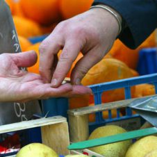 Mercati, niente canone di occupazione del suolo pubblico fino al prossimo 31 marzo