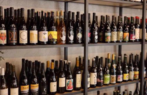 Torino, nuova ordinanza su alcolici e superalcolici: per tutto dicembre limiti alla somministrazione e alla vendita in quattro zone cittadine. Ecco regole, orari e aree interessate