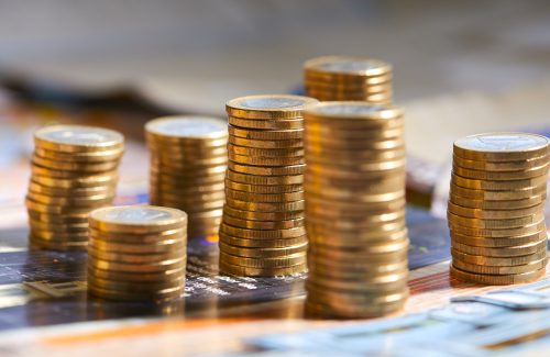 Confesercenti: “Con i nuovi ristori il governo riconosce la grave crisi di commercio e turismo, tuttavia le risorse stanziate sono insufficienti. Su lavoro e credito si deve fare di più. Profonda delusione per la mancata proroga della cassa integrazione Covid-19”