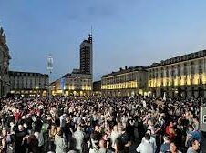 Corteo No Vax, Confesercenti: “Apprezziamo le rassicurazioni del prefetto Ruberto. Accolta la nostra richiesta di evitare il centro e di individuare una collocazione più idonea per la manifestazione”