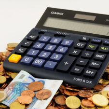 Fisco, sconti Irpef fino a 810 euro all’anno per le partite Iva. Il Sole 24 Ore quantifica gli sconti medi per gli autonomi previsti dalla riforma