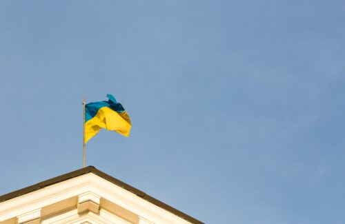 Ucraina, Confesercenti: “Impatto negativo sull’economia italiana, possibile inflazione al 6% e 4 miliardi di euro di minori consumi nel 2022”