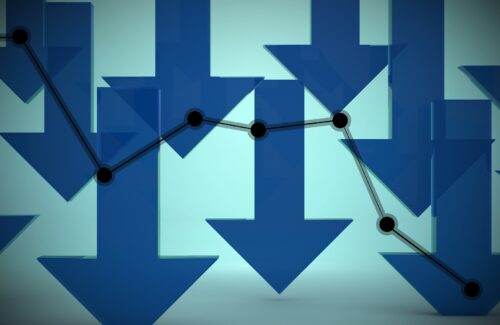 Istat: nel secondo trimestre 2023 Pil giù dello 0,3% rispetto al primo. Confesercenti: “Il rimbalzo post-Covid è terminato e il rientro dall’inflazione è più lento del previsto. Le restrizioni al Reddito di Cittadinanza potrebbero avere un impatto negativo sui consumi di circa un miliardo all’anno”