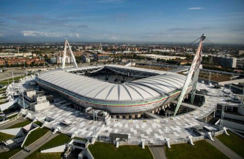 Partita Juventus – Psg (mercoledì 2 novembre), a Torino e Venaria niente alcolici superiori ai 5°: ecco gli orari e le aree cittadine dove sono previsti i divieti di vendita e di somministrazione