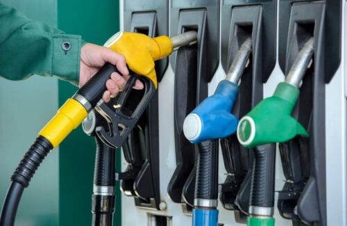 Carburanti, Confesercenti: “Con la riduzione del taglio delle accise c’è il rischio di rincari generalizzati e di una gelata per mobilità, turismo e consumi di Natale”