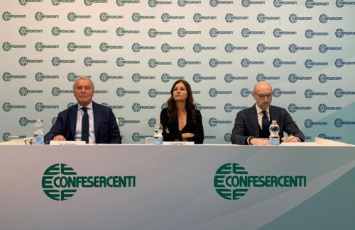 Occupazione, accordo fra Adecco e Confesercenti per favorire l’incontro tra domanda e offerta di lavoro