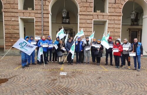Otto benzinai su dieci hanno aderito allo sciopero in Piemonte. Faib-Confesercenti: “Percentuale altissima, ora un confronto a tutto campo con il governo sui problemi del settore”. Questa mattina presidio dei gestori in piazza Castello e incontro in prefettura