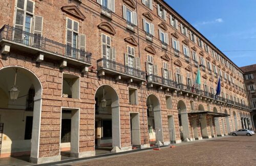 Benzinai, domani presidio in piazza Castello e incontro in prefettura. Faib-Confesercenti: “Categoria in affanno al di là della vicenda dei prezzi e dei cartelli, alle istituzioni chiediamo attenzione verso i nostri problemi”