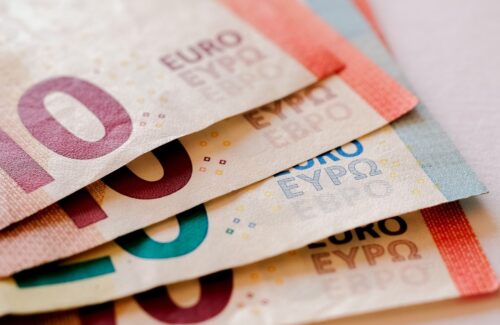 Italia, stime Ocse: inflazione all’1,8% nel 2024 e al 2,2% nel 2025, Pil a +0,7 nel 2024 e +1,2% nel 2025