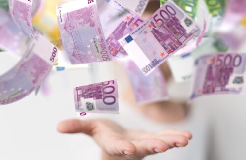 Librerie, fino a 6.500 euro a fondo perduto per le spese finalizzate a progetti di promozione, comunicazione e valorizzazione delle loro attività. È già possibile presentare la domanda. Confesercenti fa la pratica per te