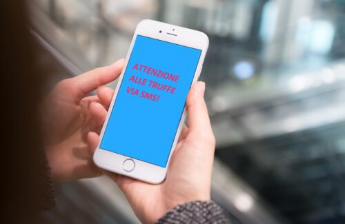 Fisco, questa volta la truffa è via sms. L’Agenzia delle Entrate disconosce i messaggi di falsi rimborsi e raccomanda di cancellarli immediatamente senza aprire alcun link