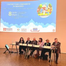 “Distretti Day”, Banchieri (Confesercenti Piemonte): “Sono una leva essenziale per sostenere il commercio di prossimità e per lo sviluppo del territorio. Importante che siano assicurate le risorse anche per il 2024”