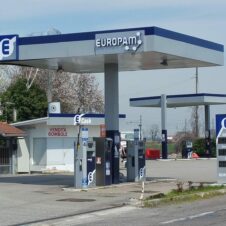 Benzinai a secco da cinque giorni: non rifornite molte stazioni di servizio Europam. Faib-Confesercenti: “Situazione insostenibile, perdite per migliaia di euro. Azienda arrogante, nessuna rassicurazione ai gestori”