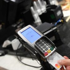 Fisco – Registratori di cassa e Pos, disponibile collegamento on line. Attivo il servizio web per i commercianti: prima comunicazione entro il 20 aprile